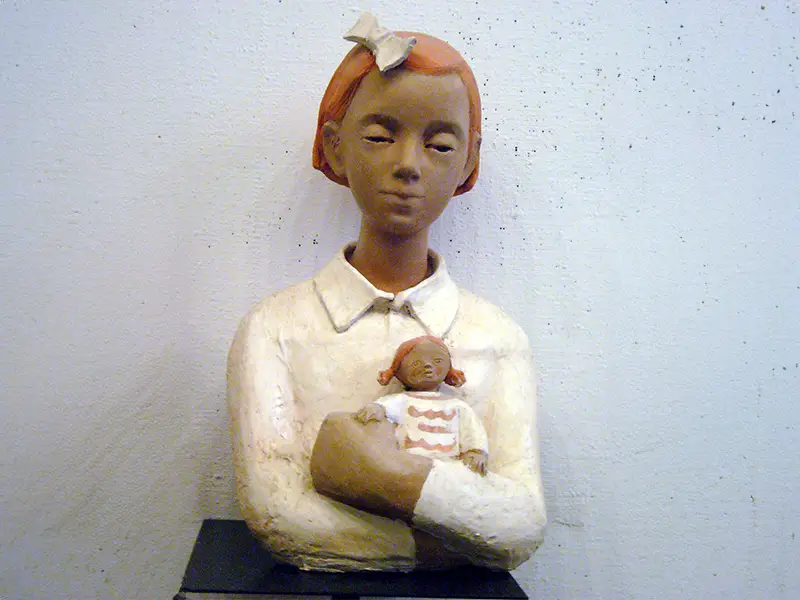 BAMBINA CON BAMBOLA, 2005 
